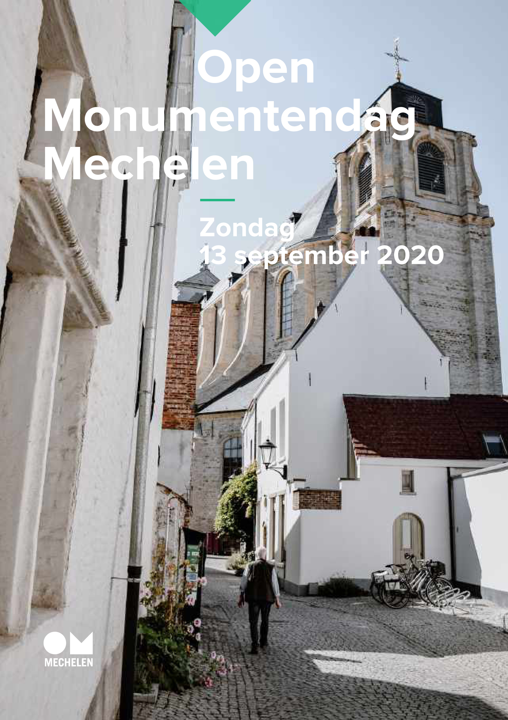 zicht op de begijnhofkerk vanuit de Moreelstraat