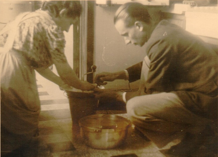 man en vrouw maken confituur