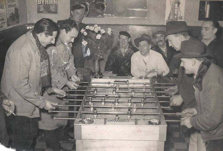 tafelvoetbal op café