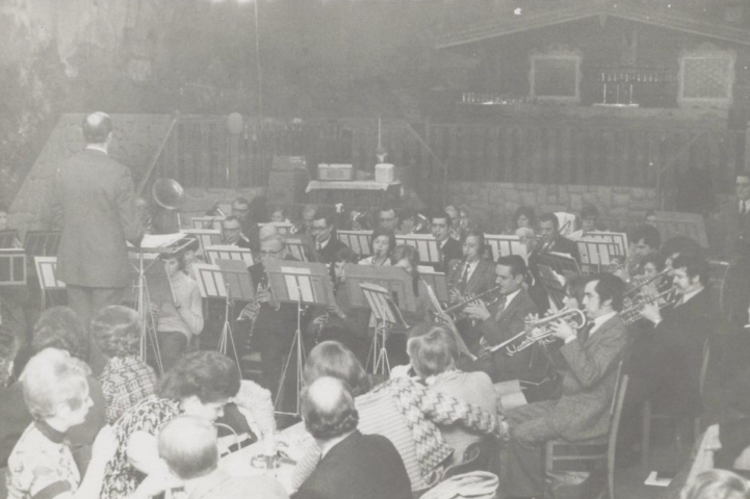fanfare in zaal alpenhof