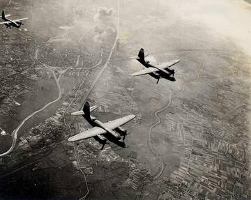 B-26-bommenwerpers boven Mechelen