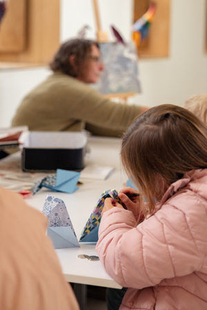 Beestige origami in museum Hof van Busleyden tijdens Erfgoeddag