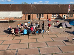 15 en 16 april was er een camping op het Zocalo-plein bij het dorpshuis in Muizen. Kunstenaars Stijn Van Dorpe en Elien Ronse gingen in gesprek met de Muizenaar. Dit is nodig om van Muizen een echte Leefbuurt te maken.