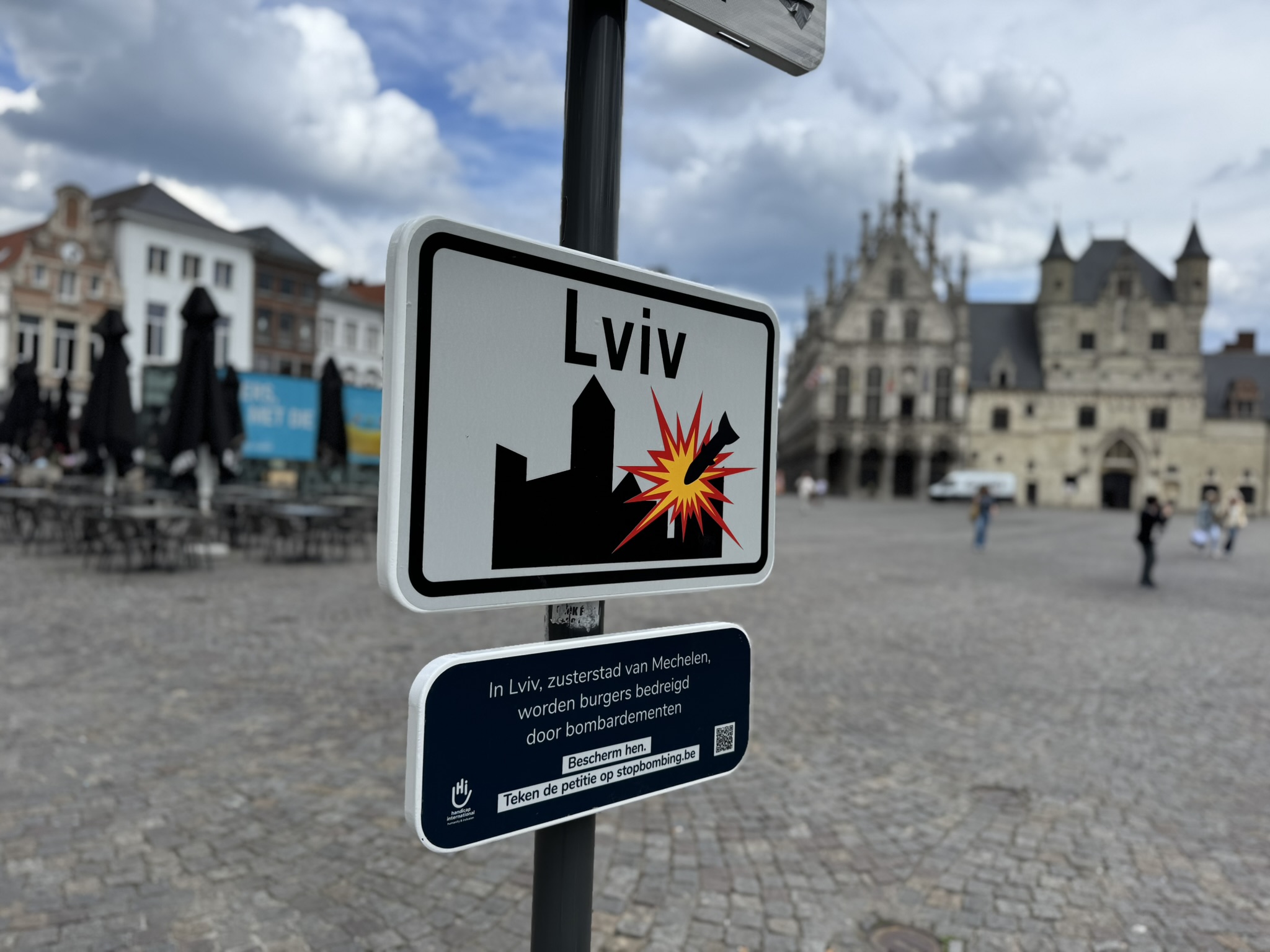 Teken de petitie tegen het gebruik van explosieve wapens