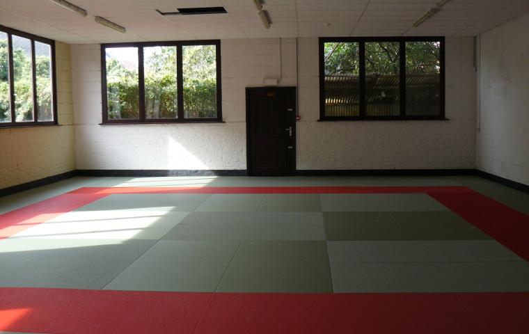 Gevechtszaal in de sporthal Donkerlei