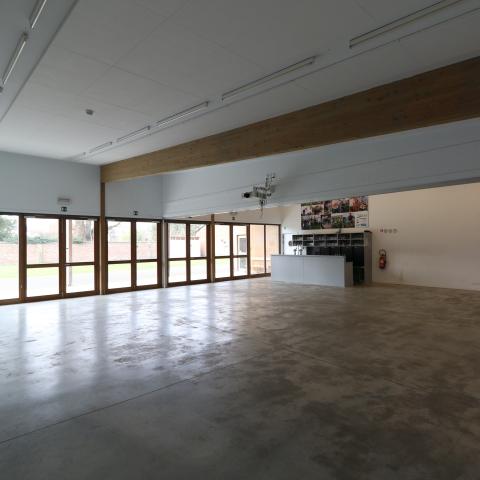 Grote zaal in dorpshuis de Kettings